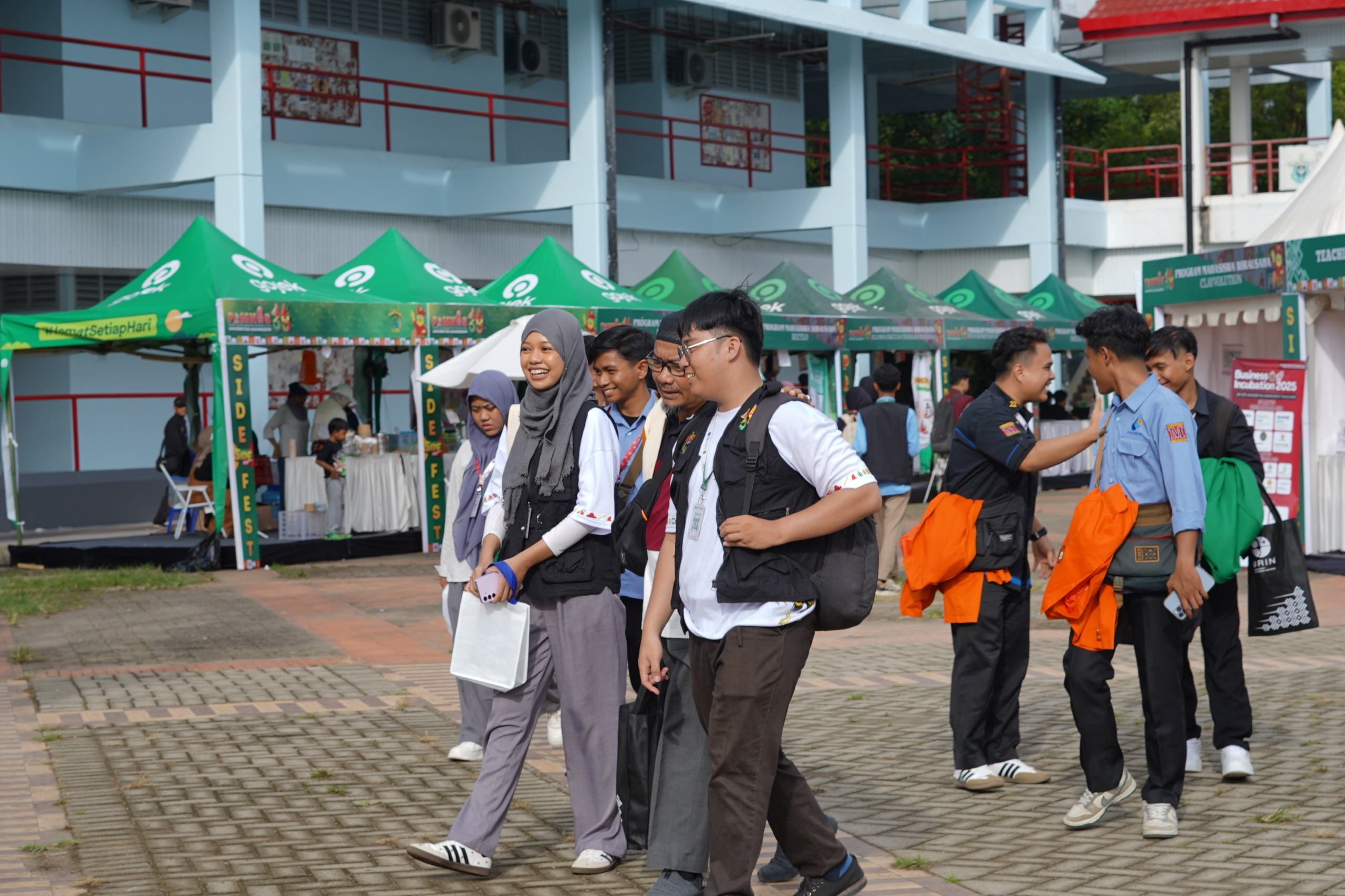 Expo Side Fest PIMNAS 38 Universitas Hasanuddin