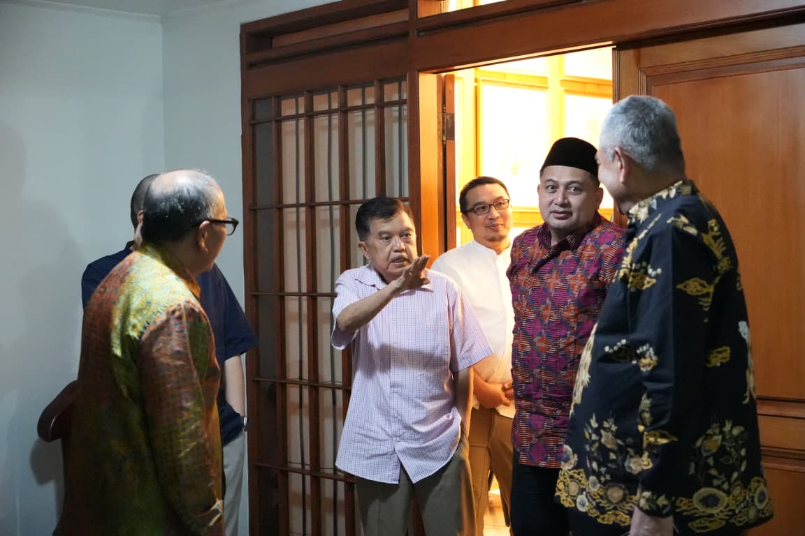 Silaturahmi Lebaran, Munafri Arifuddin Temui JK Serap Wejangan untuk Pembangunan Makassar