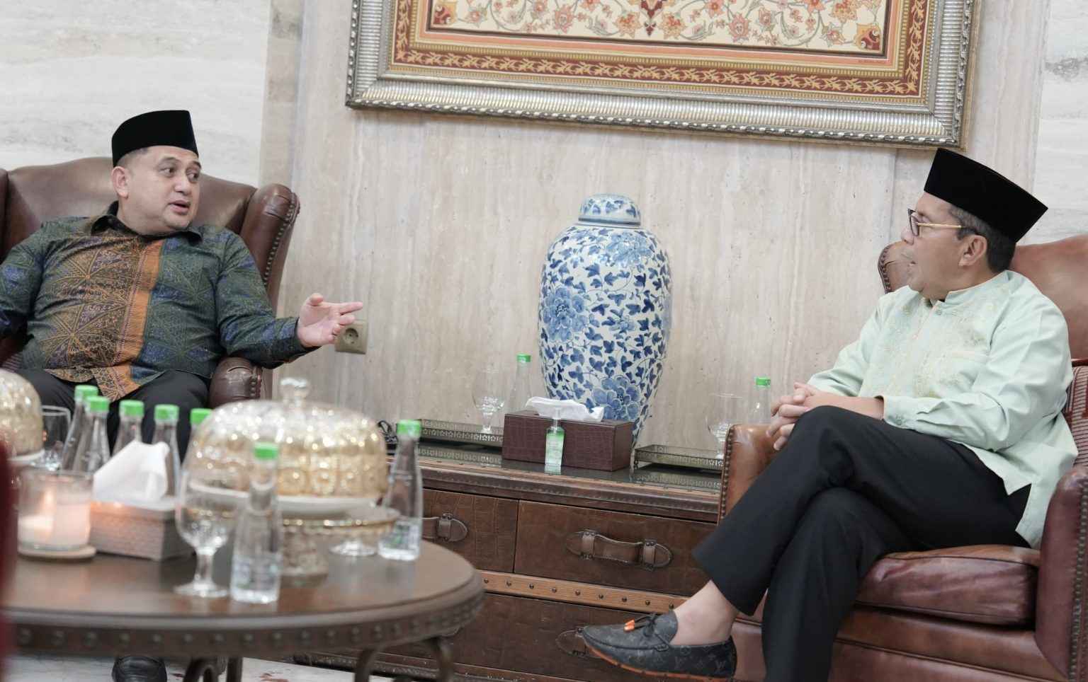 Idulfitri Jadi Momentum Rekatkan Politik, Munafri Arifuddin Sambangi Moh Ramdhan Pomanto